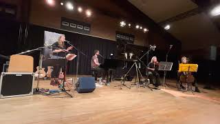 Flieg weiter, lieber Vogel (live) Flieg weiter, lieber Vogel (live)